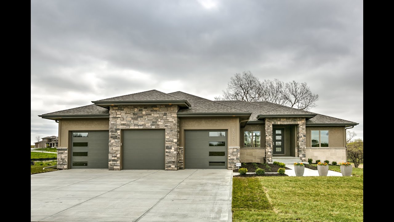 Omaha Home Tour 10907 S 175th Street (Nathan Homes) YouTube