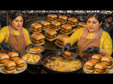 HARDWORKING LADY SELLING VADA PAV AT ROADSIDE CHEAPEST FOOD IN KARACHI PAKISTAN THE FOOD TRACKER