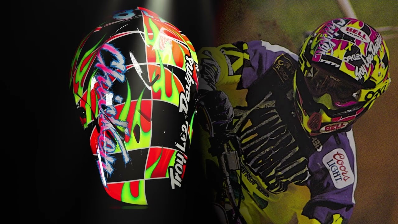 decorate motorcycle helmet Custom Crystal Helmet Decoration Ideas