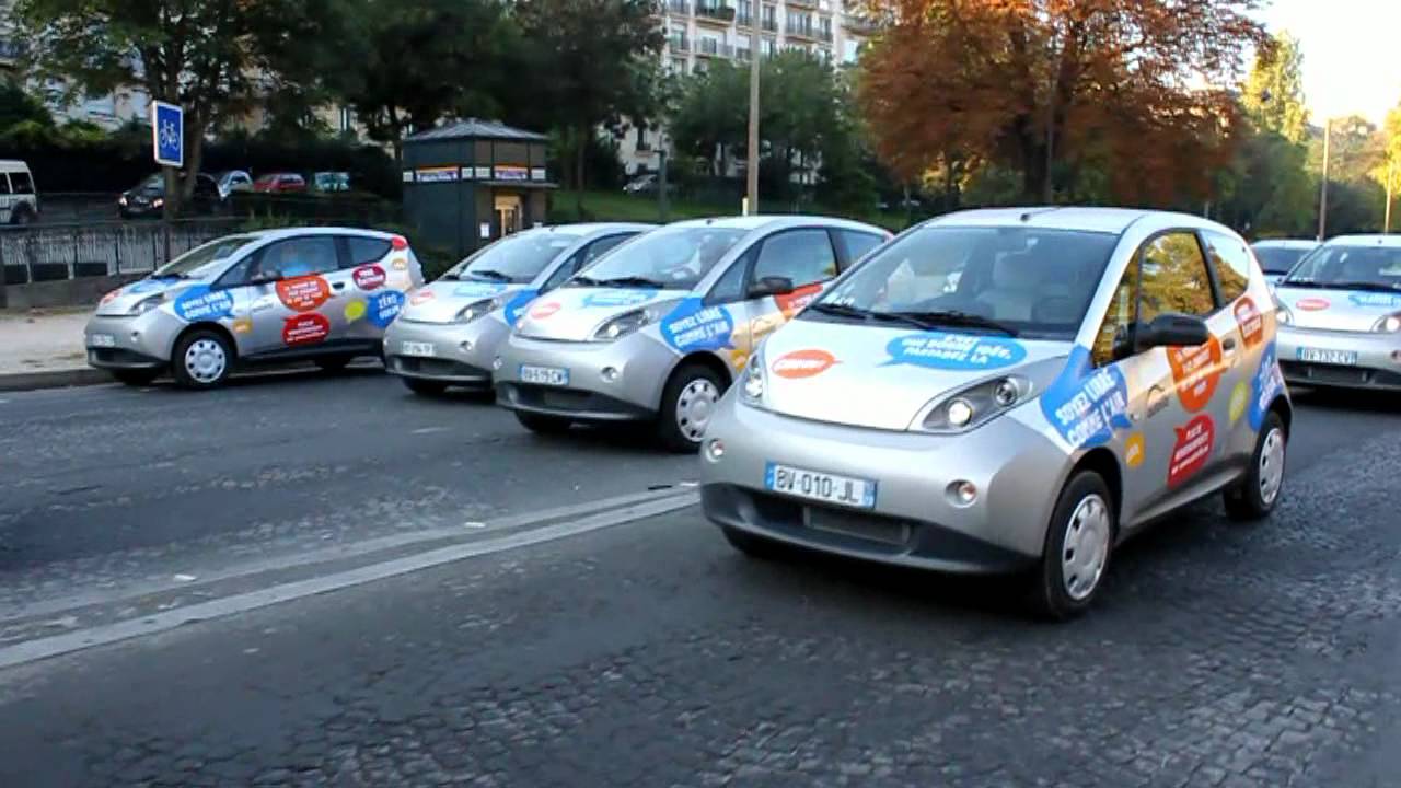 Autolib': la voiture électrique en libre-service débarque à Paris - YouTube