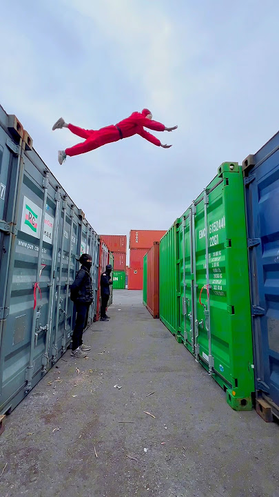 Money Heist Vs Police || 72.0 #parkour #moneyheist #bubblesgangz #bubblesmotion #escape #short