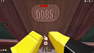 playing roblox doors with hack to see how hackers play
