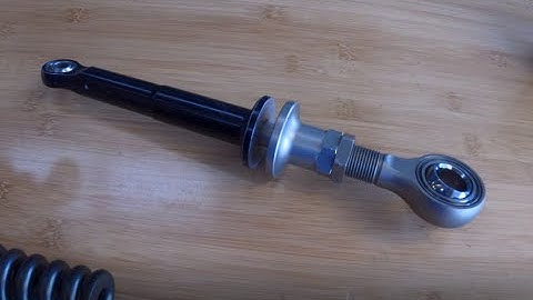 Installing a Heave Element (3rd spring) to prevent bottoming out race car