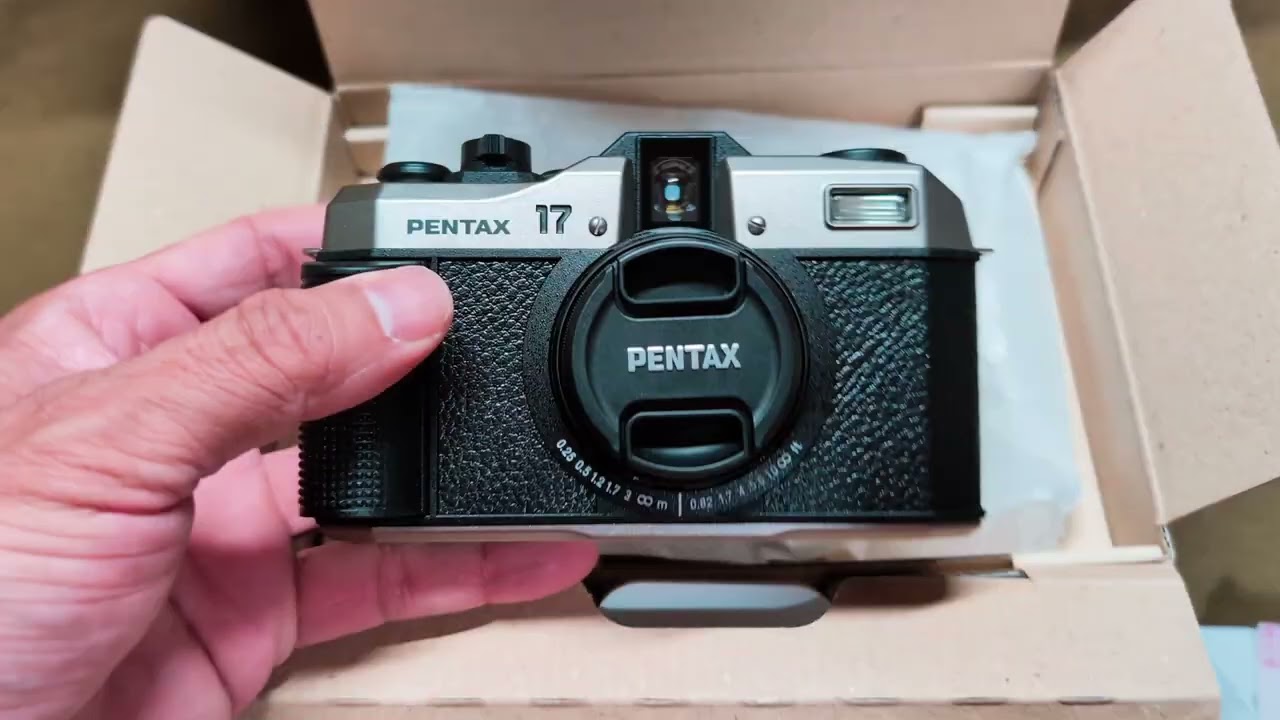 Pentax 17 開箱 Pentax 17 unboxing - YouTube