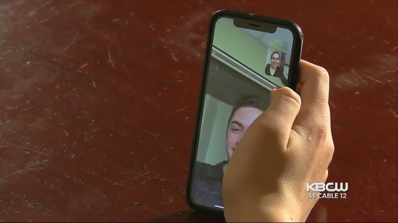 Lawmakers Give Apple CEO 2 Weeks To Answer Questions On FaceTime Bug