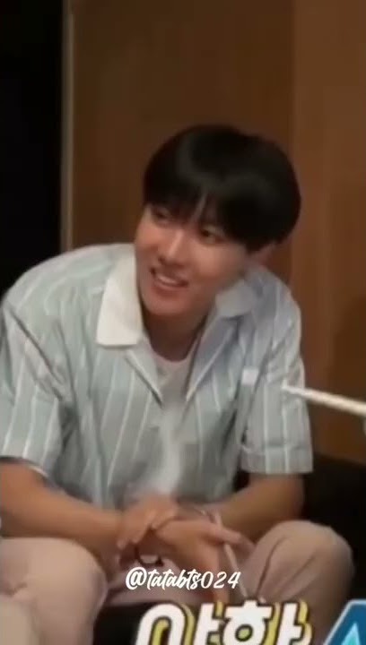 hobi's reaction😂😂 #jhope #jin #2seok #bts #shorts