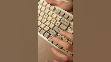 Unboxing EPOMAKER RT100: The perfect classic keyboard for gamers! #unboxing #keyboard   #gamingsetup