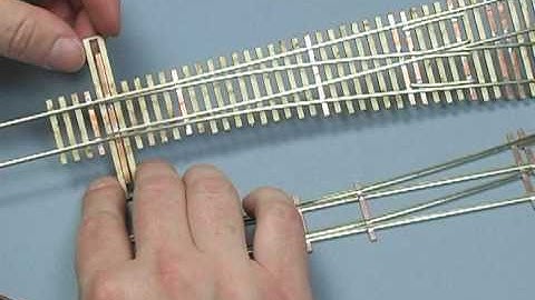 Building A Turnout, Step 3 - Hinged vs. Fixed Points