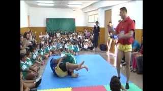 El gimnasio del CEIP Benito Pérez Galdós se denominará Agustín González "Pollo La Candelaria"