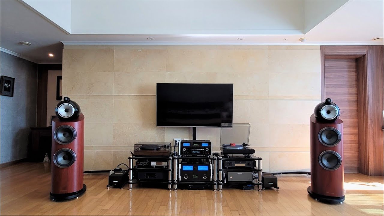 Listen to it on LP (La Stravaganza Concerto in D major, op 4-11 2. Largo)