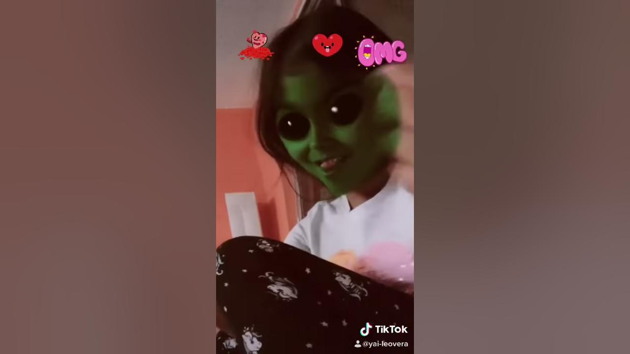 Tik tok video stephanie - YouTube