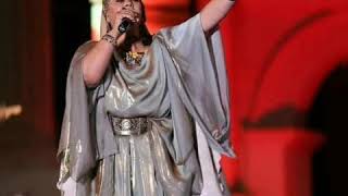 شابه يمينه وعطاني واشركه سمعها