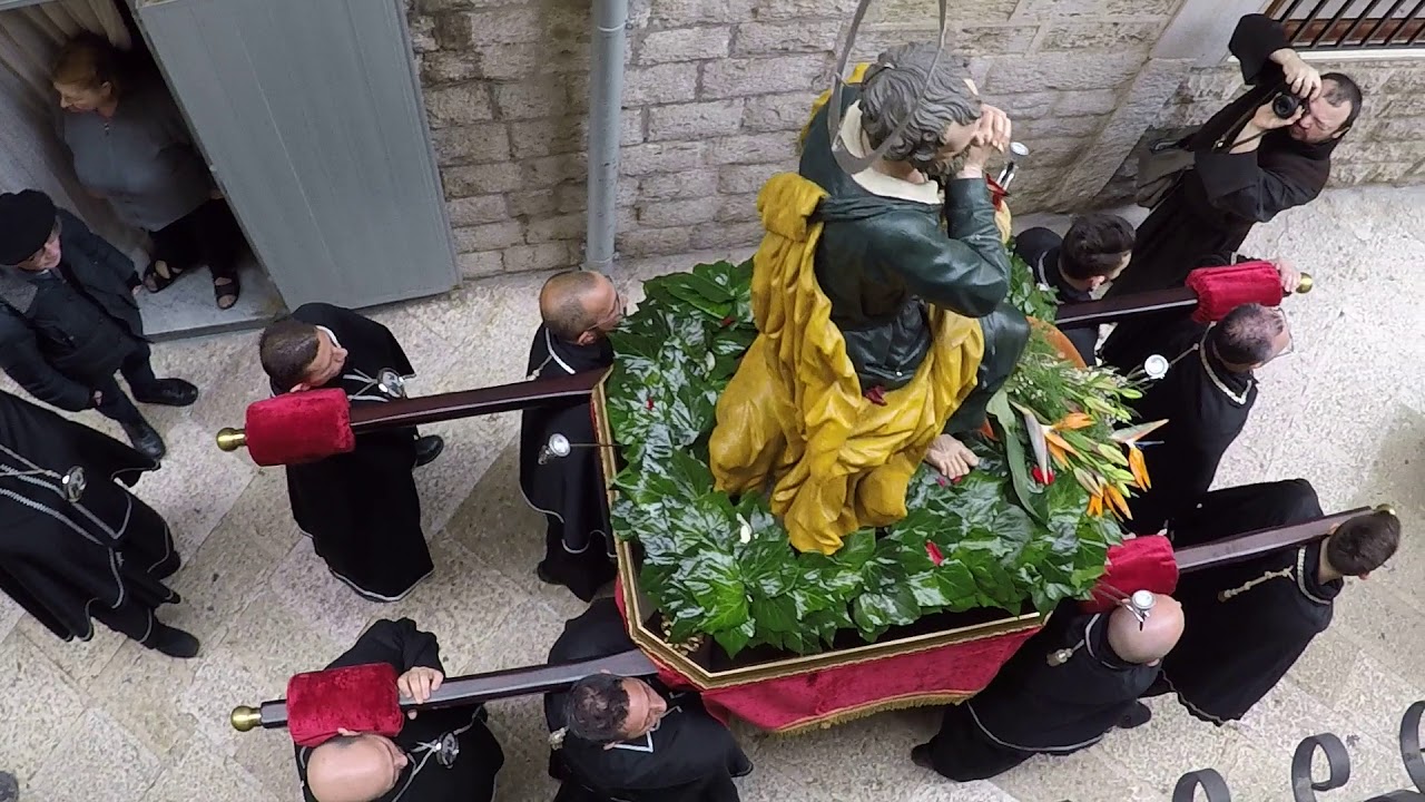 Ⅰ. LA PROCESSIONE DEI MISTERI VENERDI' SANTO 30 MARZO 2018 BARI