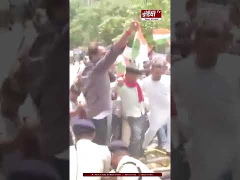 BPSC छात्रों का पटना में हंगामा, बैरिकेड्स तोड़कर राजभवन की ओर बढ़े