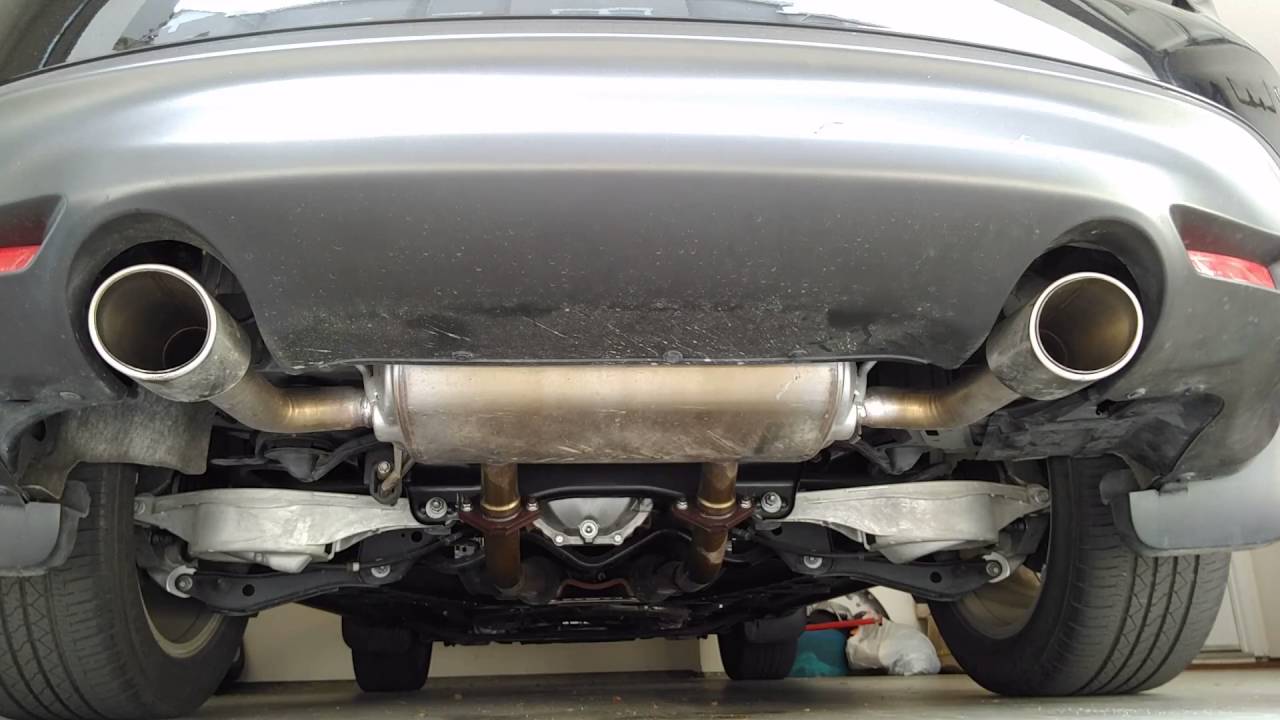 2013 Infiniti FX37 stock exhaust YouTube