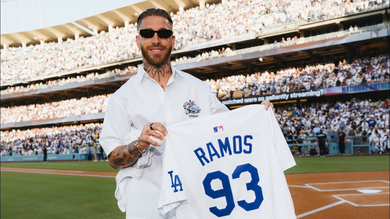 Yesterday at the Dodger Stadium. Amazing experience. 🙌