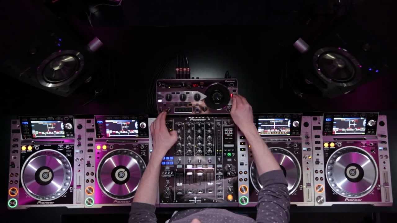 Pioneer DJ says Thank You to all 500,000 of our Fans on Facebook YouTube