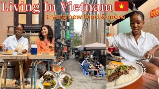 A Local Takes Me to Try a New Vietnamese Food | Living In Vietnam Vlog