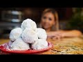 HOW TO MAKE POLVORONES (MEXICAN WEDDING COOKIES)