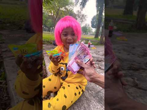 Bego Borong Permen Yupi