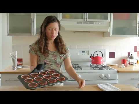 how-to-make-gluten-free-vegan-chocolate-cupcakes