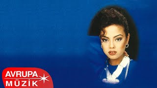 Ebru Gündeş - Tutuştu Yüreğim 