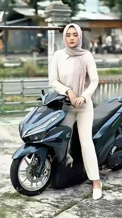 Anomali Motor Vario ungke ongker Hijab Cantik  #shorts #vario #vario125 #cinematic