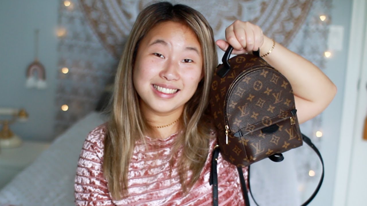 What's in my bag 2020?  Louis Vuitton Palm Springs Mini Backpack 