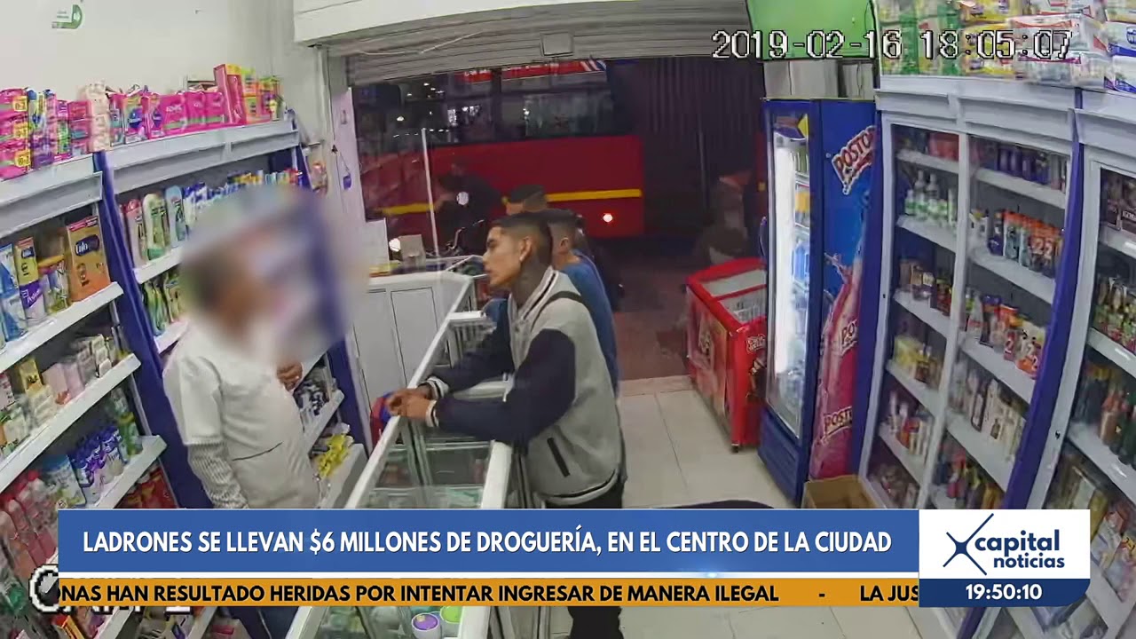 En video: millonario robo a droguería en el centro histórico de Bogotá