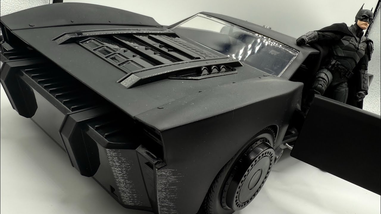 THE BATMAN'S MUSCLE CAR BATMOBILE | McFarlane DC Multiverse