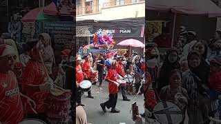 Temanku Een Ikutan Pawai Guys