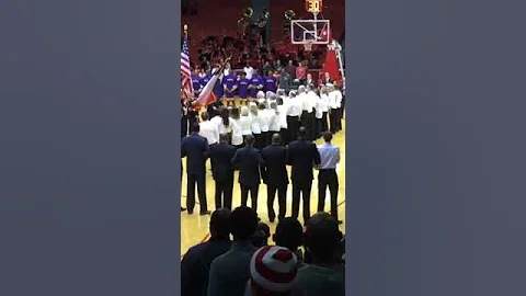 Houston Choral Showcase national anthem at UH basketball game