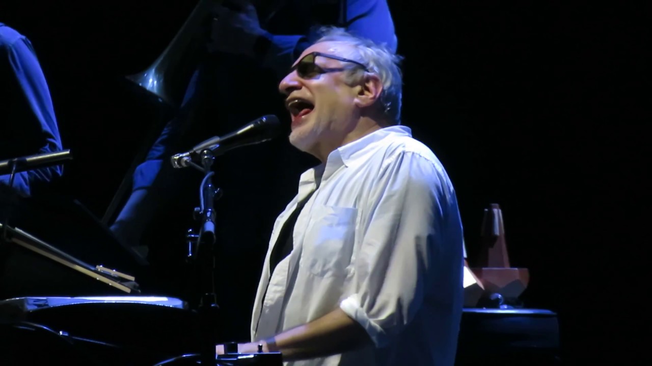 Steely Dan - Black Cow - May 17, 2018 - West Palm Beach Florida - YouTube