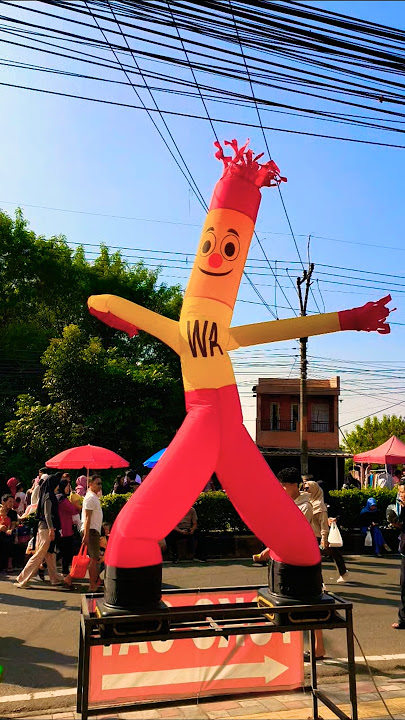 menari lucu di cfd