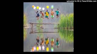 Yastıklı Şarkı Ezginin Günlüğü Resimi