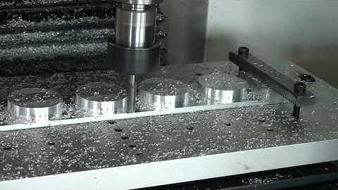 Yornew XK300A small cnc mill machine is processing workpiece