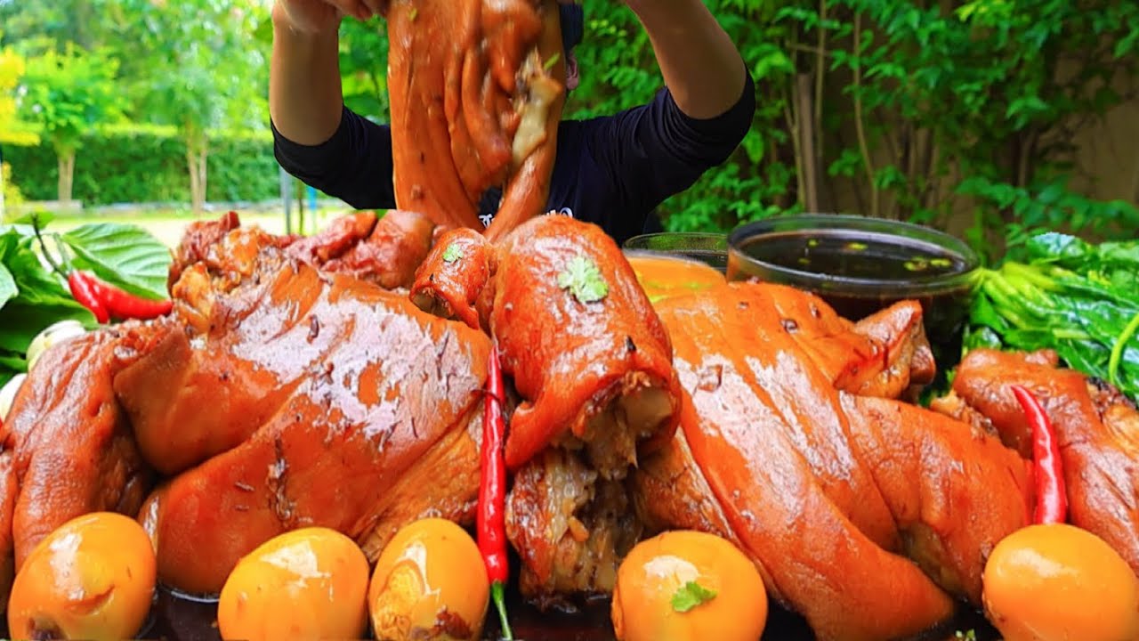 พะโล้ขาหมูน้ำจิ้มรสเด็ดแกล้มผักคะน้าพริกสดแซ่บคักอีหลีครับASMR MUKBANG EATING SHOW#โก้อีสานพาแดก 