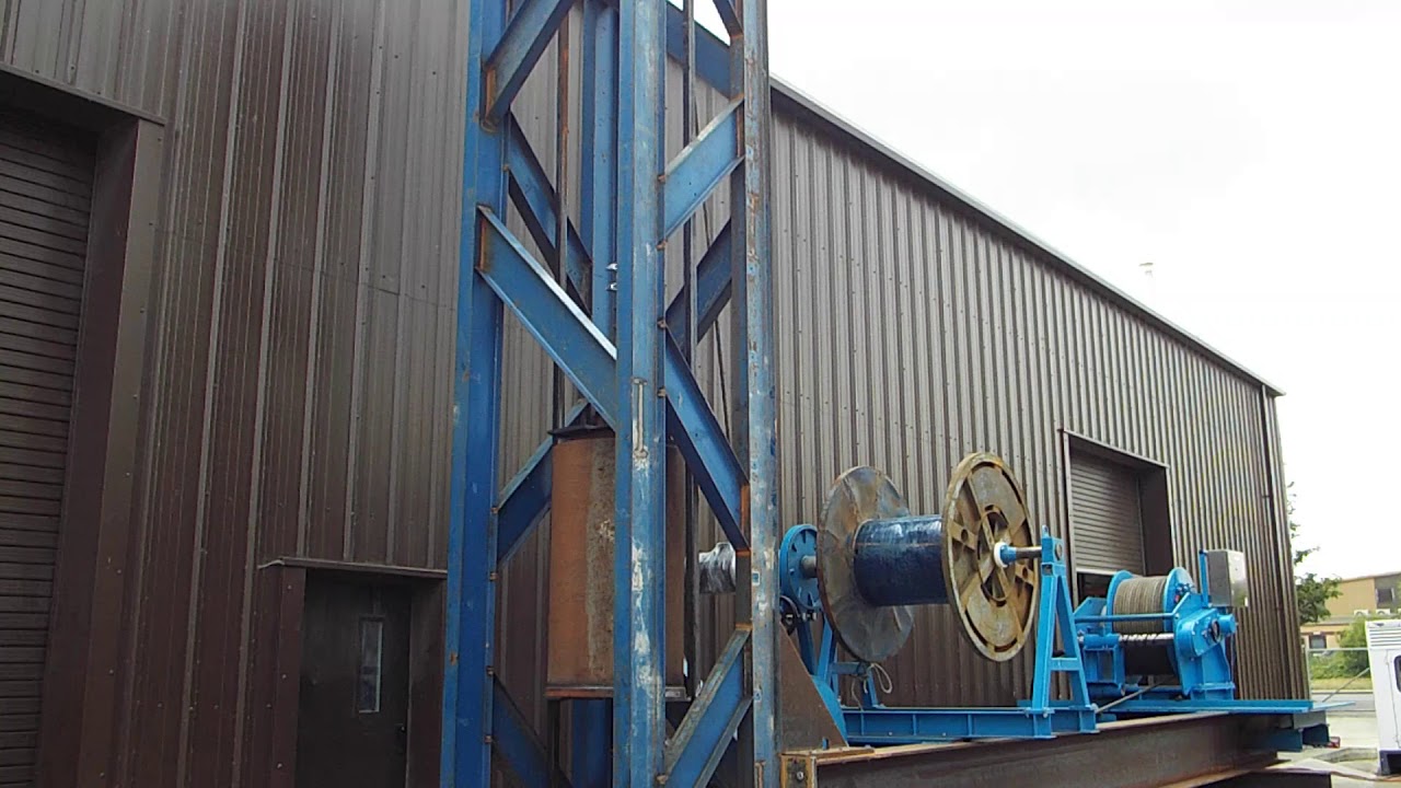 Active Heave Compensation (AHC) - YouTube