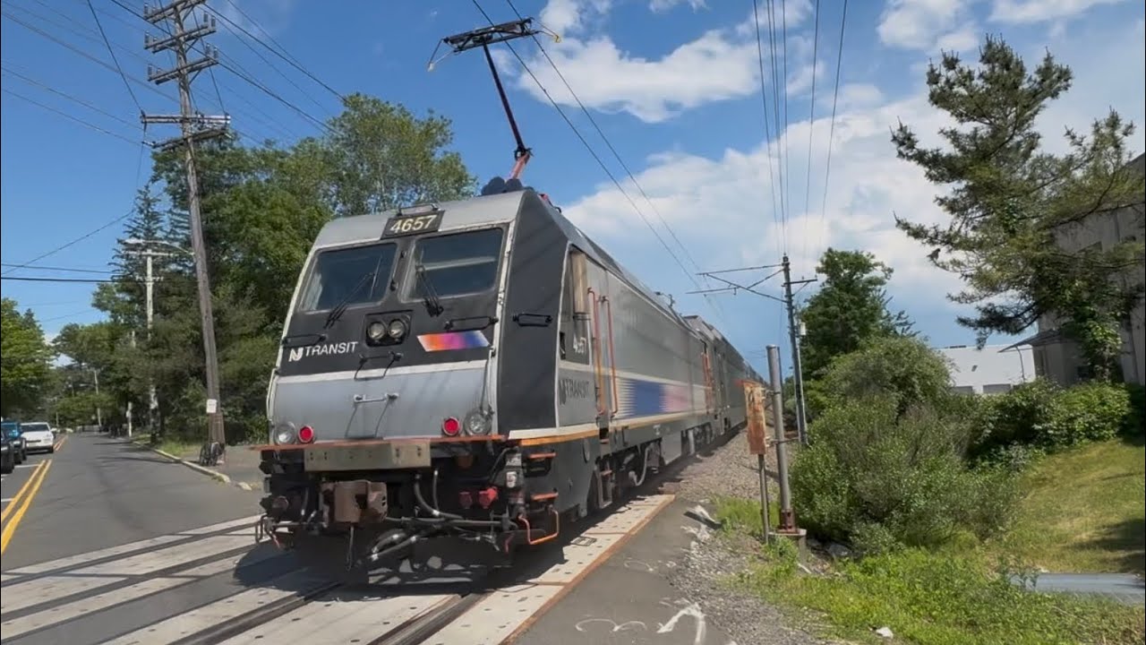 NJ Transit ALP-46A #4657 NJCL Train 7245 Silverside Ave Little