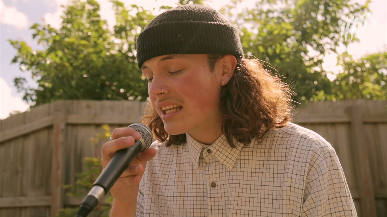 Elliott Willis - 'Brown Eyes' Unplugged