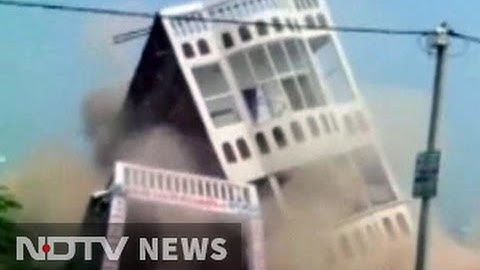 Moment when building collapsed on camera in Bihar, many injured