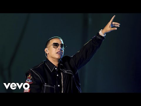 Daddy Yankee - Vaivén (Official Video)