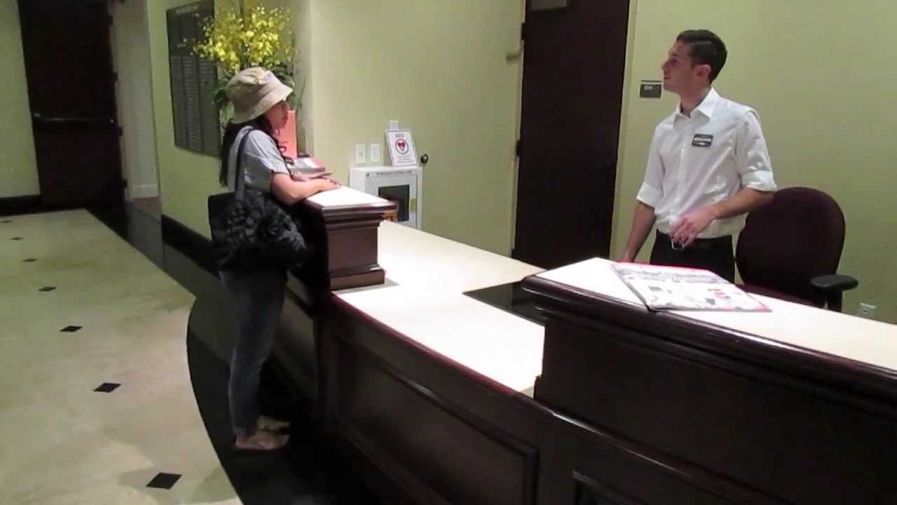 Service Demo Great Front Desk Customer Service Youtube
