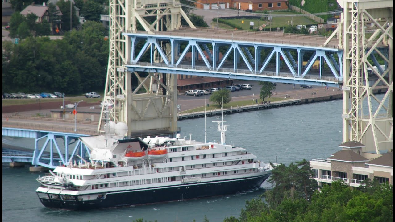 Great Lakes Cruise Ships In Houghton Michigan Youtube