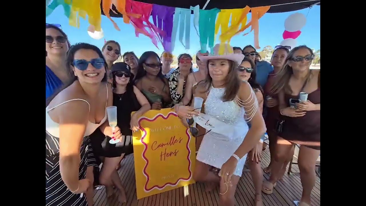 Party Boat Hire Melbourne| Luxury Yacht Hire | Boat Charter Melbourne