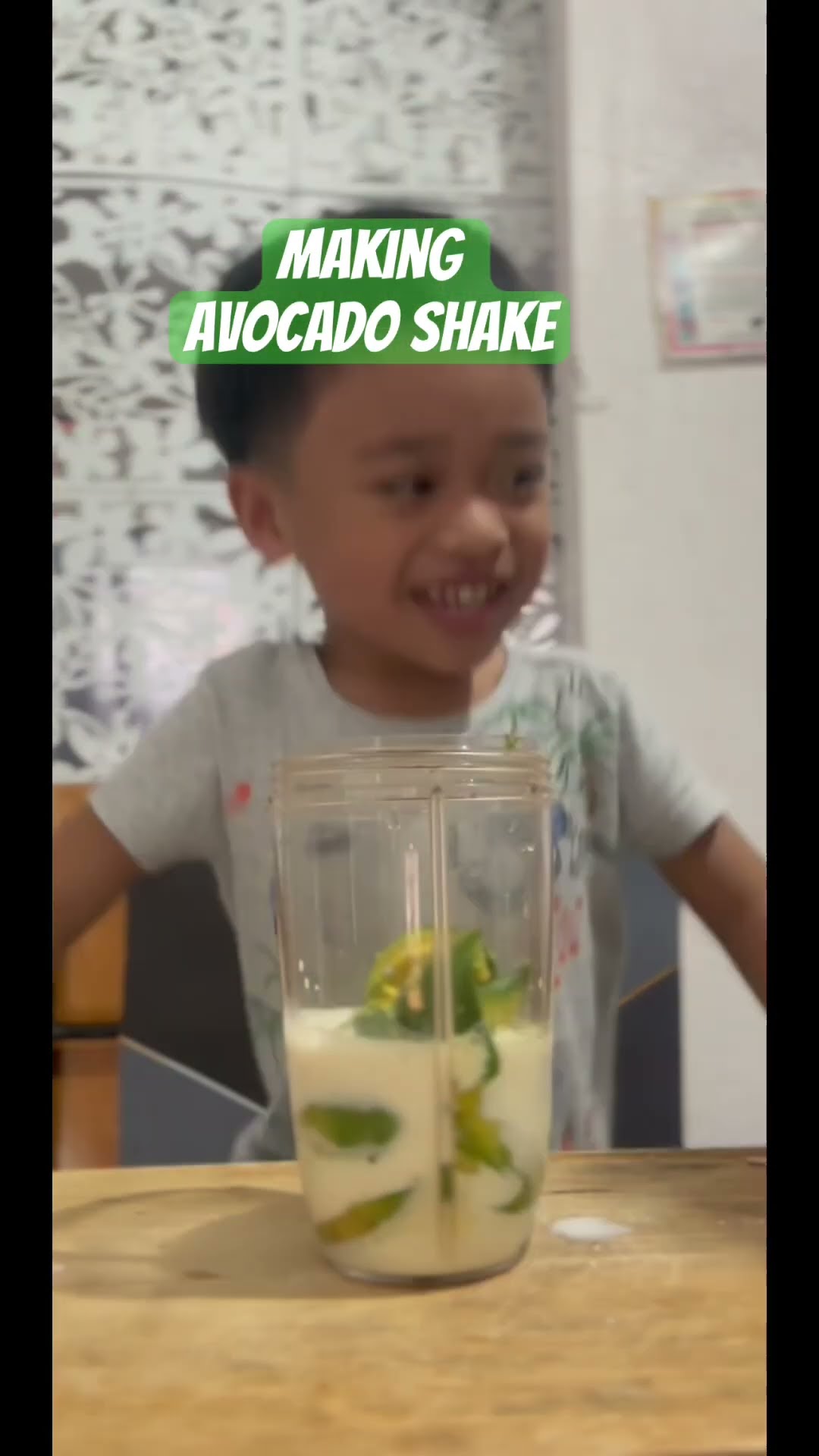 avovado shake for meryenda! #yumyum #avocadoshake #delicious - YouTube