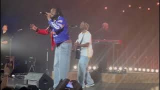 Myles Smith, Shaboozy - NEW SONG - BLINK TWICE - Live Performance