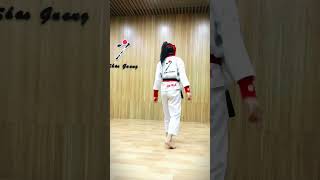 she acts tough but her legs are soft  #taekwondo #kick #training #show #shorts screenshot 3