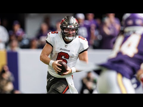 Baker Mayfield Rejects Tackle with Stiff Arm vs. Vikings | Highlight