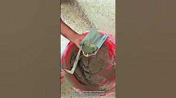 Smoothing Concrete Column Corners with Fine Plastering Techniques